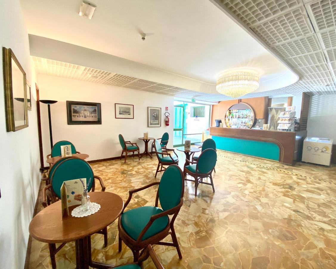 Hotel Florida Lido di Jesolo Luaran gambar
